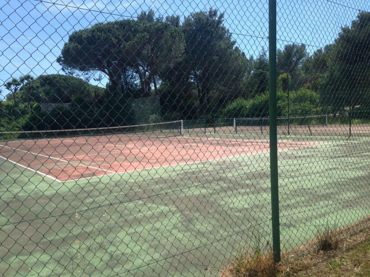 Agreable Studio Proche Sttropez Piscine Et Tennis ガッサン エクステリア 写真